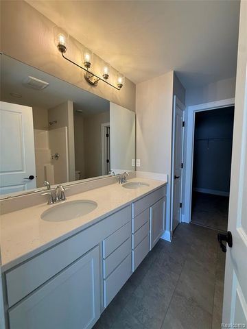 301 Canyon Creek Court 28, Howell, MI 48843