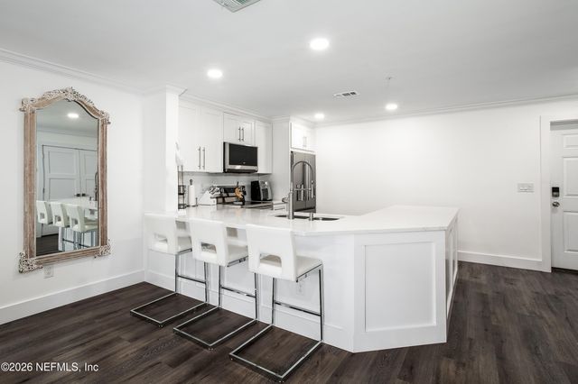 1412 1ST Street N 102, Jacksonville Beach, FL 32250