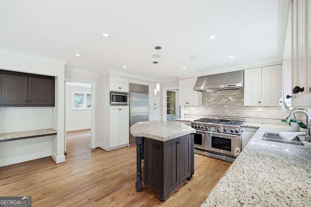 94 River Park Drive, Atlanta, GA 30328