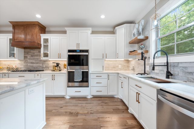 1030 Founders Ln, Portland, TN 37148
