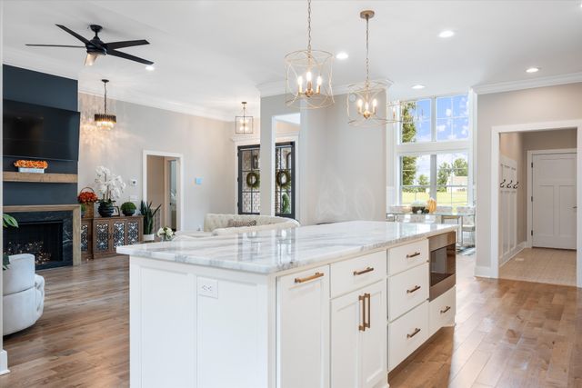 1030 Founders Ln, Portland, TN 37148