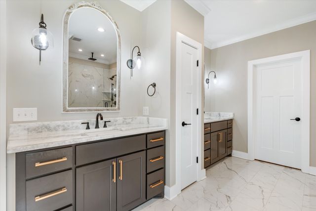1030 Founders Ln, Portland, TN 37148