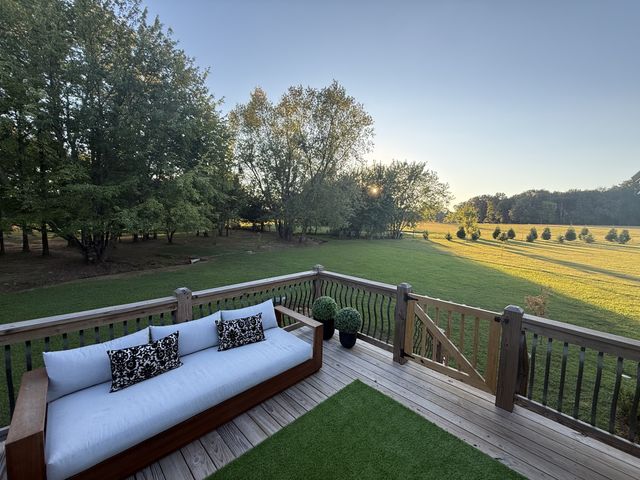 1030 Founders Ln, Portland, TN 37148