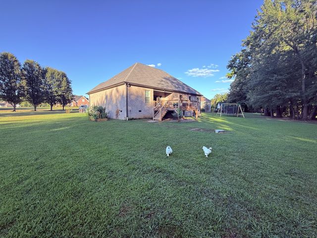 1030 Founders Ln, Portland, TN 37148