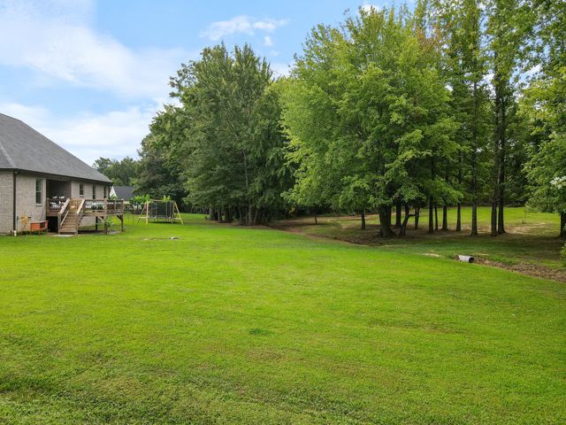 1030 Founders Ln, Portland, TN 37148