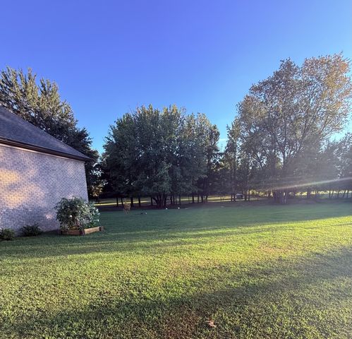 1030 Founders Ln, Portland, TN 37148