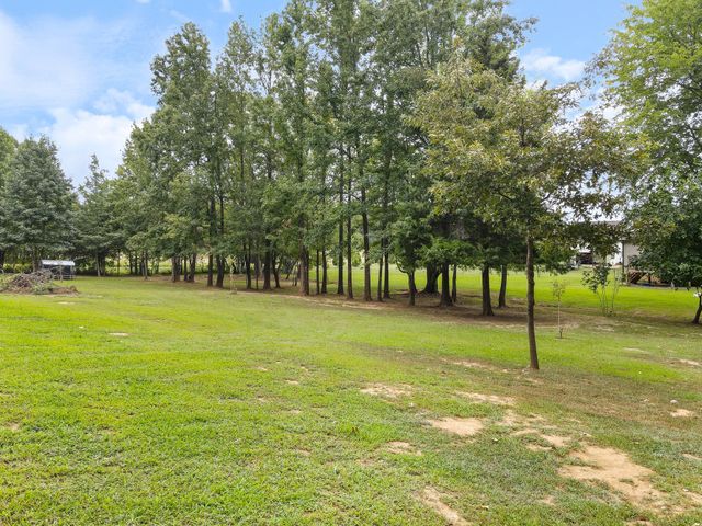 1030 Founders Ln, Portland, TN 37148