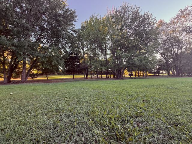 1030 Founders Ln, Portland, TN 37148
