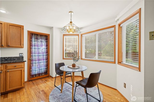 826 SW 347th Court, Federal Way, WA 98023