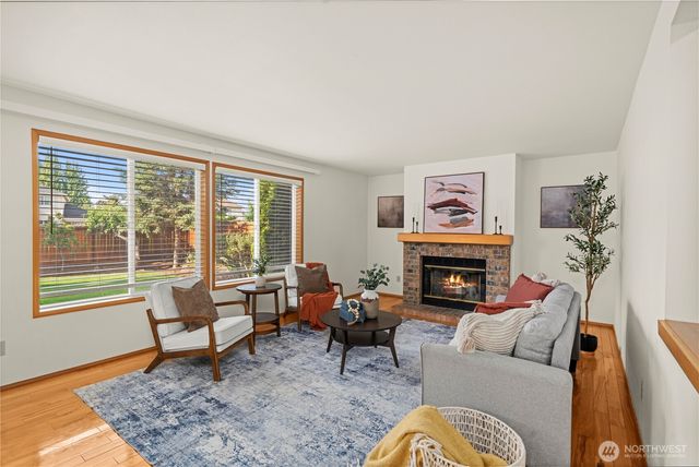 826 SW 347th Court, Federal Way, WA 98023