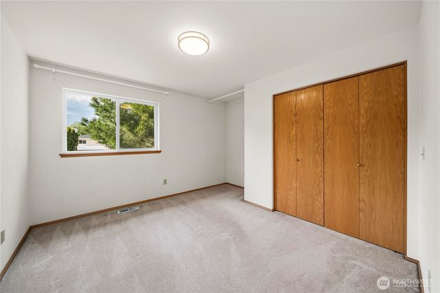 826 SW 347th Court, Federal Way, WA 98023