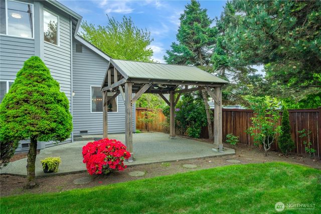 826 SW 347th Court, Federal Way, WA 98023