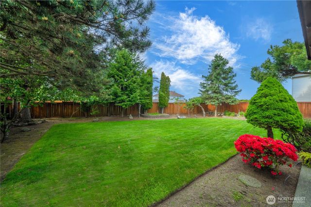 826 SW 347th Court, Federal Way, WA 98023