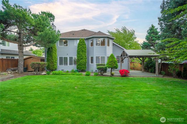 826 SW 347th Court, Federal Way, WA 98023