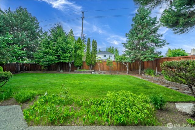826 SW 347th Court, Federal Way, WA 98023