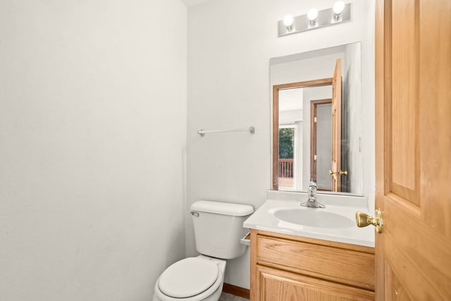5480 Bastian Boulevard, South Beloit, IL 61080
