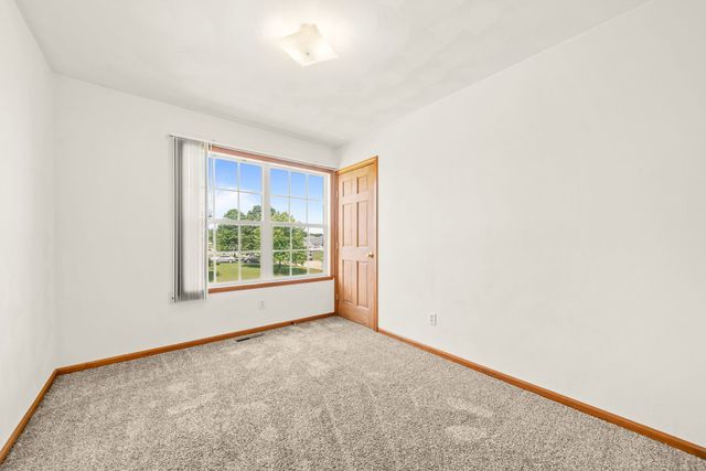 5480 Bastian Boulevard, South Beloit, IL 61080