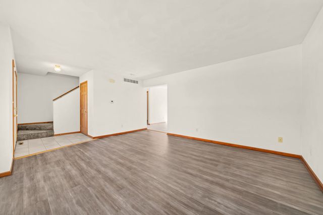 5480 Bastian Boulevard, South Beloit, IL 61080