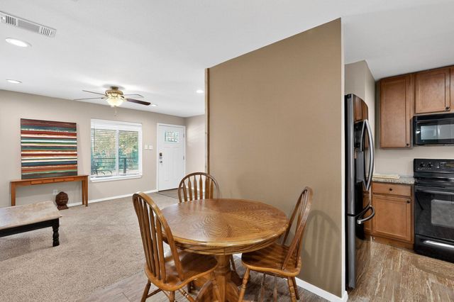 2895 Honey Bee Lane, Wills Point, TX 75169