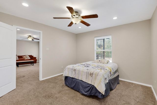 2895 Honey Bee Lane, Wills Point, TX 75169