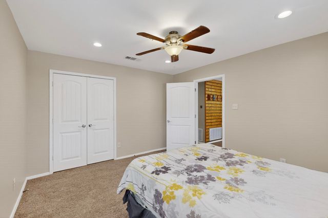 2895 Honey Bee Lane, Wills Point, TX 75169