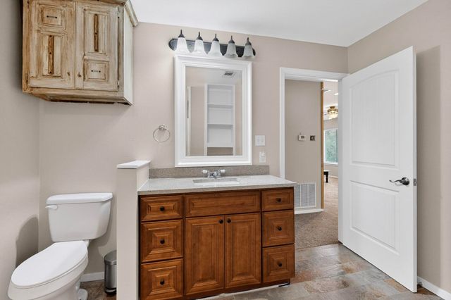 2895 Honey Bee Lane, Wills Point, TX 75169