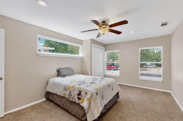 2895 Honey Bee Lane, Wills Point, TX 75169