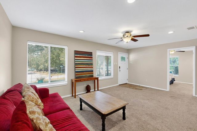 2895 Honey Bee Lane, Wills Point, TX 75169