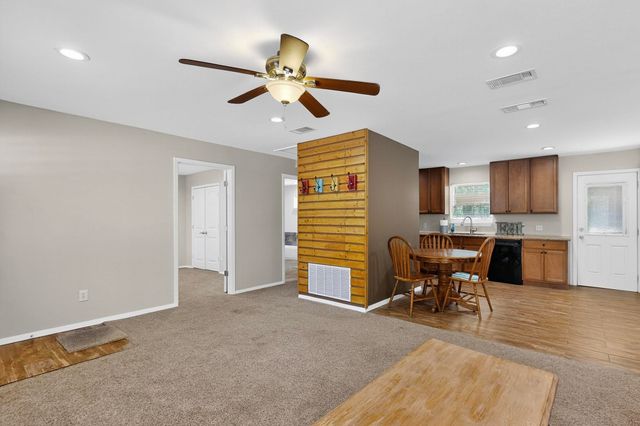 2895 Honey Bee Lane, Wills Point, TX 75169