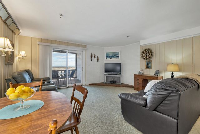 421 Ocean Blvd Unit 1N, Hampton, NH 03842