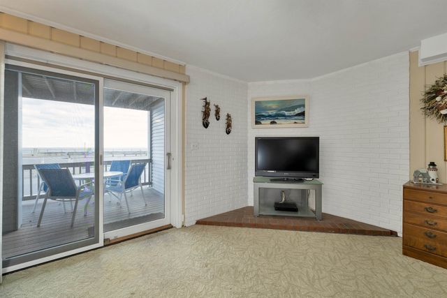 421 Ocean Blvd Unit 1N, Hampton, NH 03842