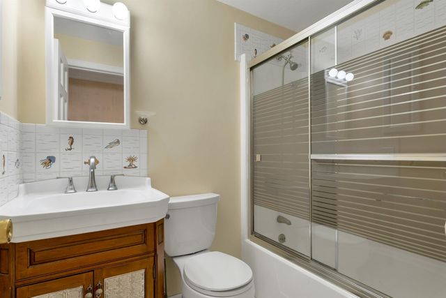 421 Ocean Blvd Unit 1N, Hampton, NH 03842