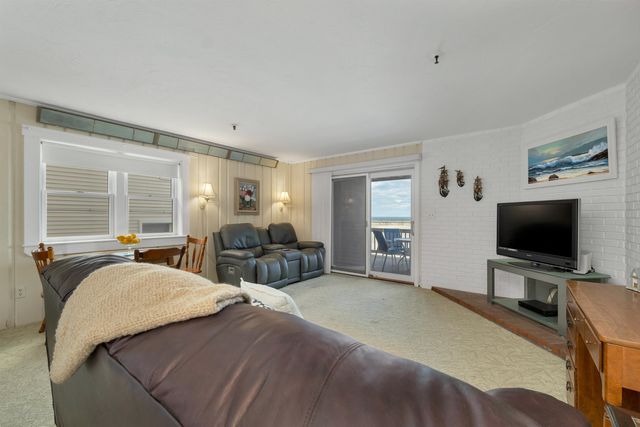 421 Ocean Blvd Unit 1N, Hampton, NH 03842