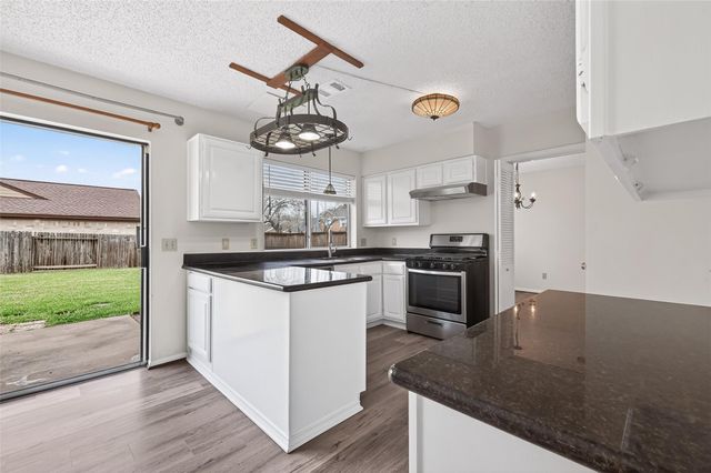 3102 Lakefield Way, Sugar Land, TX 77479