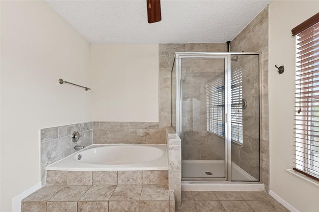 3102 Lakefield Way, Sugar Land, TX 77479