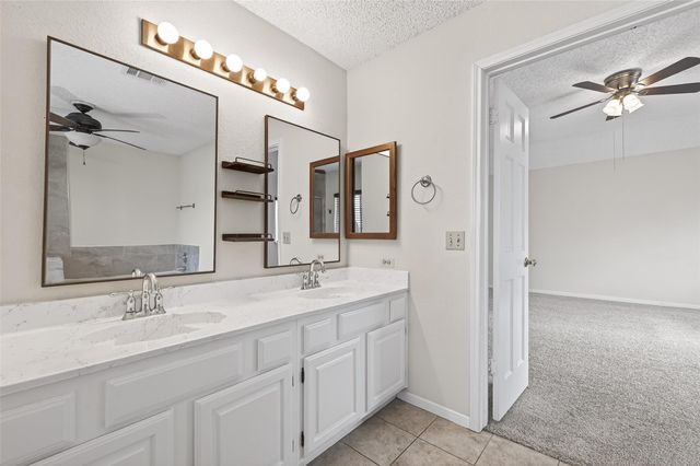 3102 Lakefield Way, Sugar Land, TX 77479