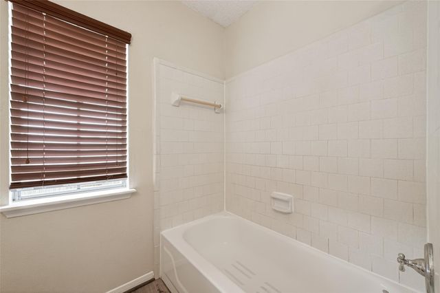 3102 Lakefield Way, Sugar Land, TX 77479