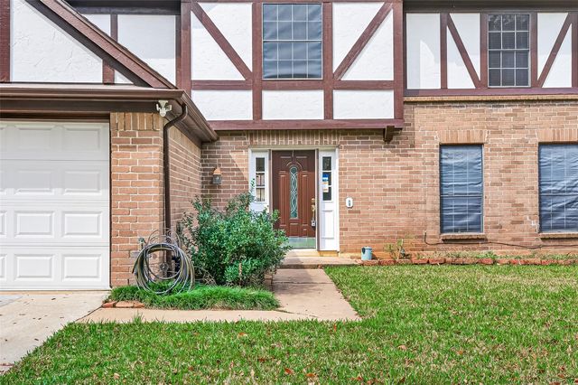 3102 Lakefield Way, Sugar Land, TX 77479