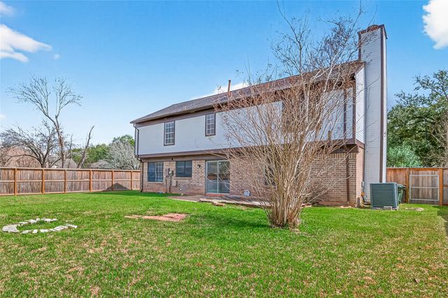 3102 Lakefield Way, Sugar Land, TX 77479