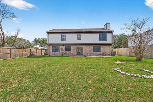 3102 Lakefield Way, Sugar Land, TX 77479
