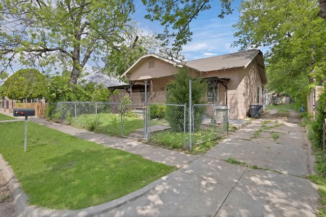 3431 Ada Avenue, Fort Worth, TX 76105