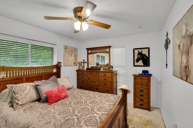 1502 Yucca Street, Midlothian, TX 76065