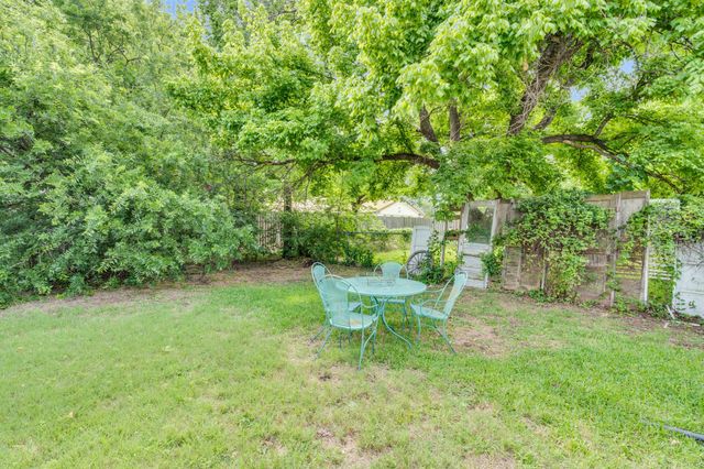 1502 Yucca Street, Midlothian, TX 76065