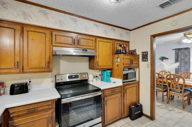 1502 Yucca Street, Midlothian, TX 76065