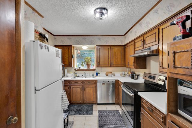 1502 Yucca Street, Midlothian, TX 76065