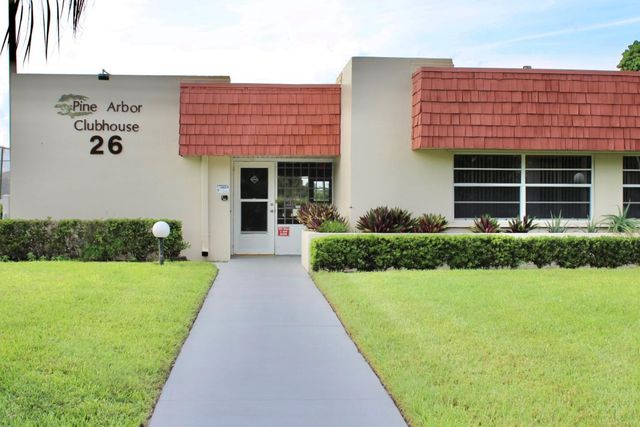 16 Vista Palm Lane 105, Vero Beach, FL 32962