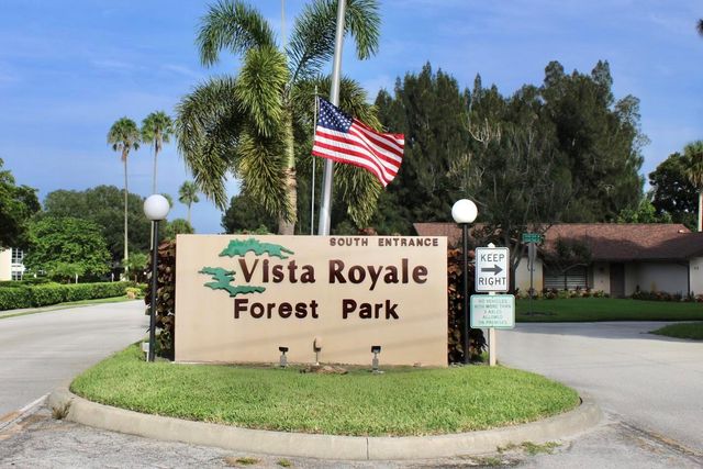 16 Vista Palm Lane 105, Vero Beach, FL 32962