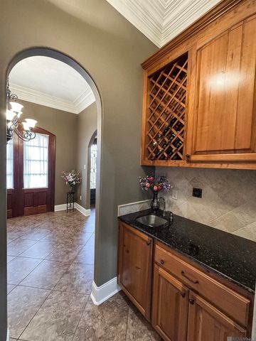 17736 Lake Vista Dr, Greenwell Springs, LA 70739