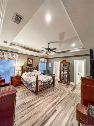 17736 Lake Vista Dr, Greenwell Springs, LA 70739