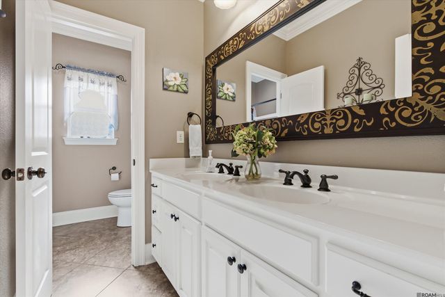 17736 Lake Vista Dr, Greenwell Springs, LA 70739